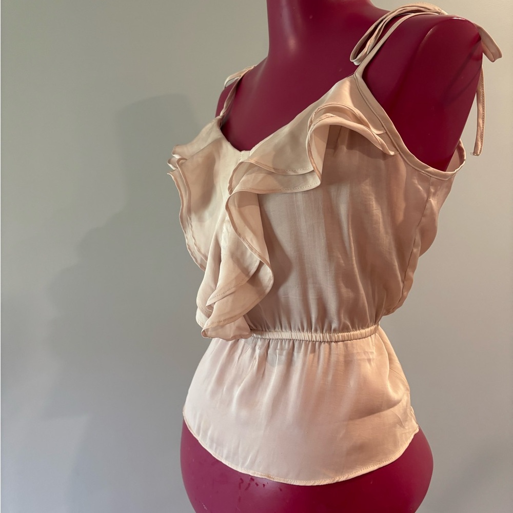 H&M Women's blush Ruffle Top - Picture 4 of 8